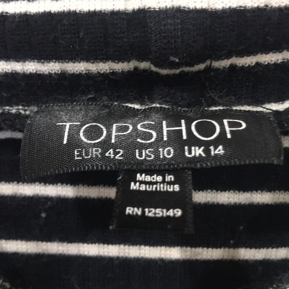 TOPSHOP - STRIPE RIB FUNNEL TOP - Picture 4 of 5